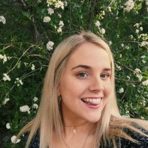 Meet your Posher, Alexis